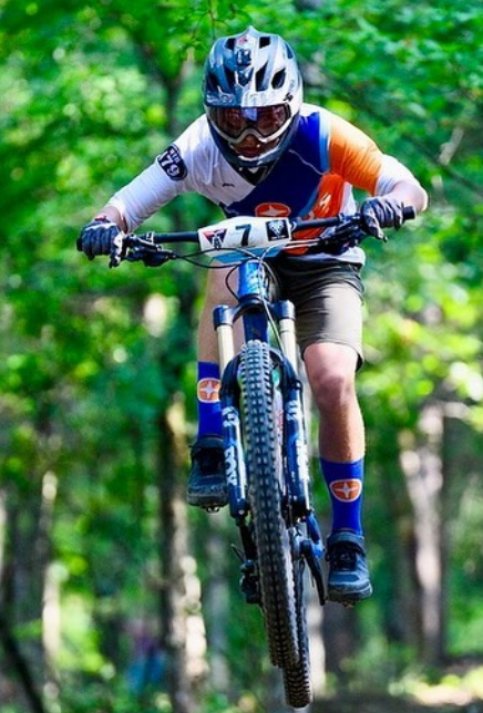 Solus mountain bike racer for email signup